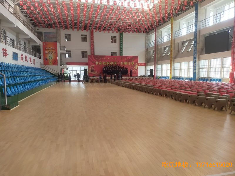 鄂爾多斯準格爾旗世紀中學運動地板鋪設(shè)案例