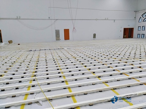 怎么考察運(yùn)動(dòng)木地板